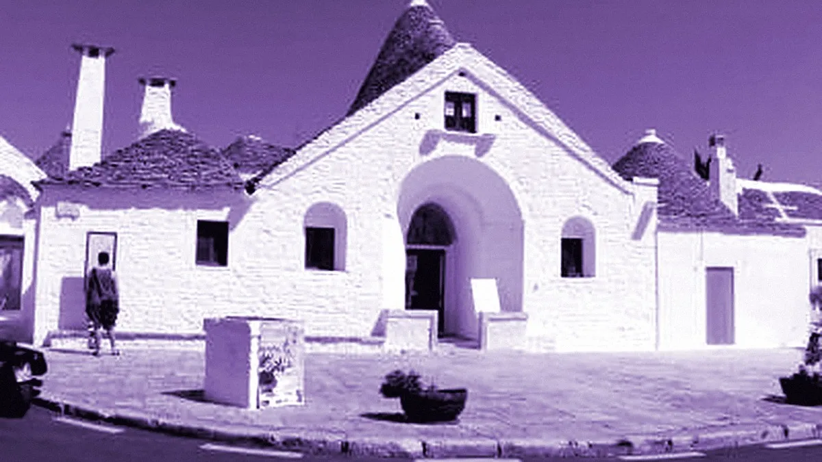 Alberobello, Italy — panoramic view of Sovereign Trullo