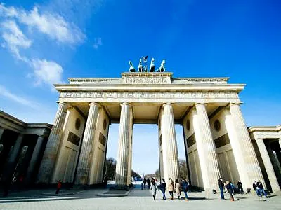 Brandenburger Tor (Brandenburg Gate), a gate in Berlin, Germany