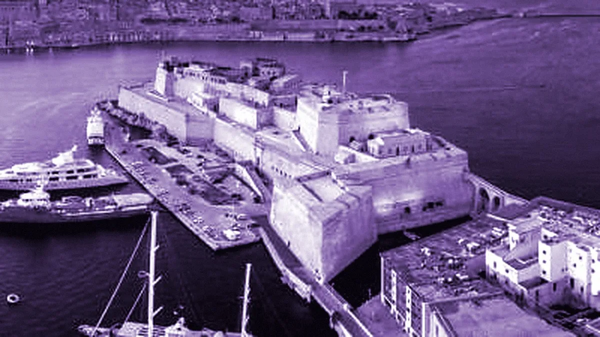 Birgu, Malta — panoramic view of Fort St. Angelo