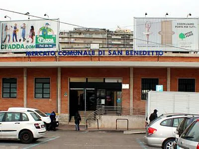 Mercato Civico di San Benedetto (San Benedetto Civic Market), a market in Cagliari, Italy