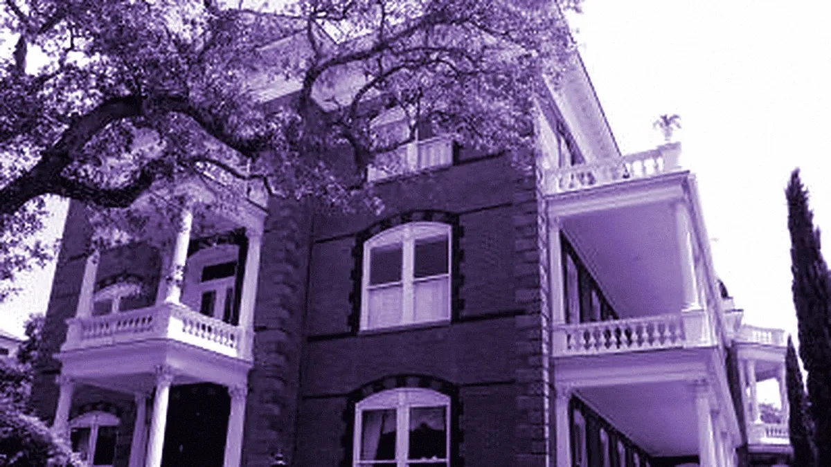 Charleston, United States — panoramic view of Williams Mansion