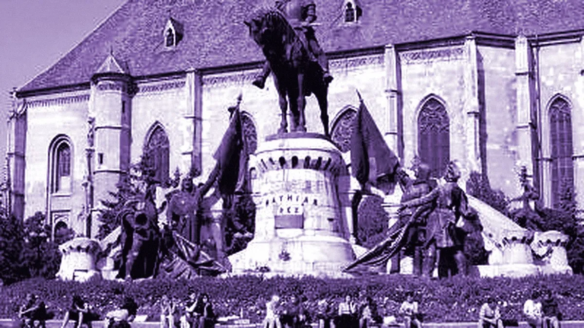 Cluj-Napoca, Romania — panoramic view of Matthias Corvinus Monument