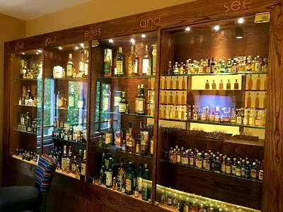 Irish Whiskey Museum, a museum in Dublin, Ireland
