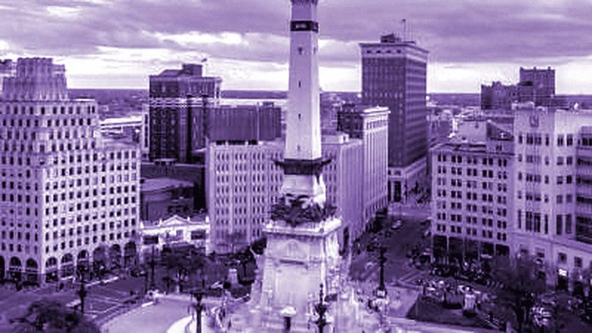 Indianapolis, United States — panoramic view of Monument Circle