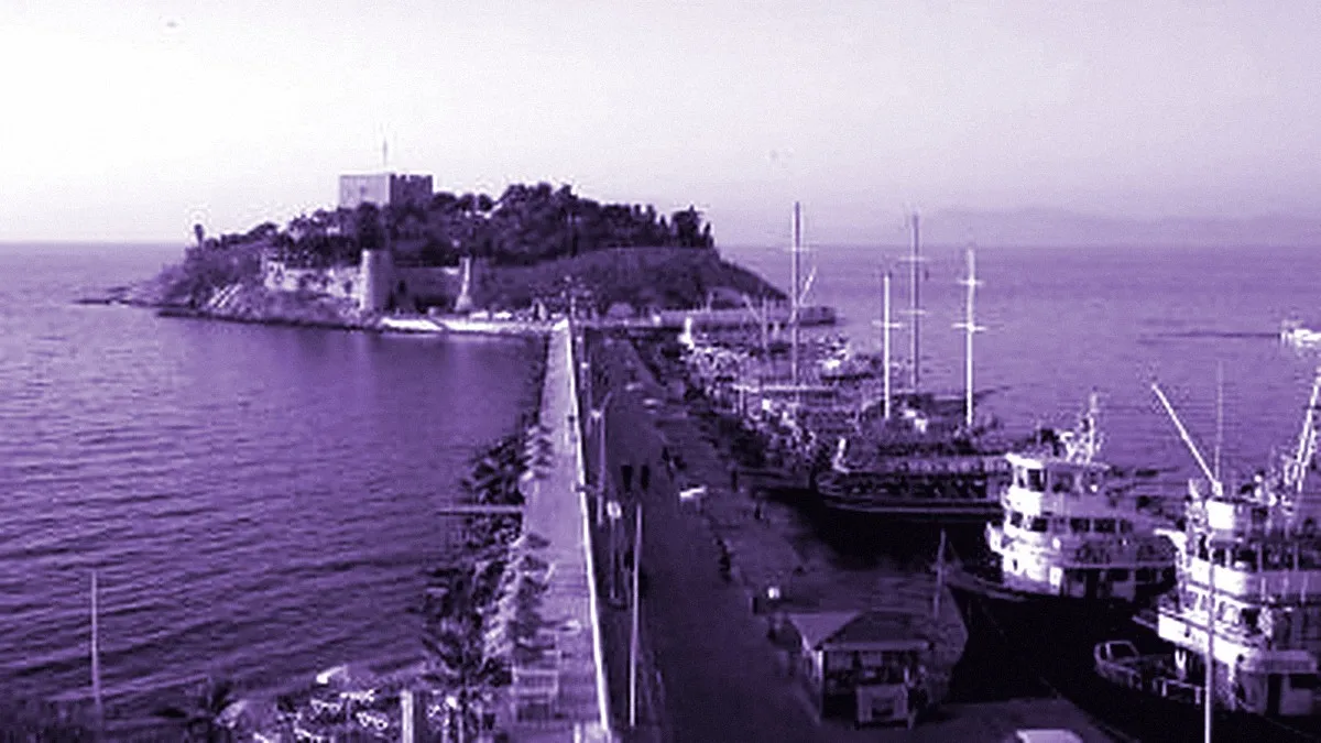 Kuşadası, Turkey — panoramic view of Kuşadası Castle