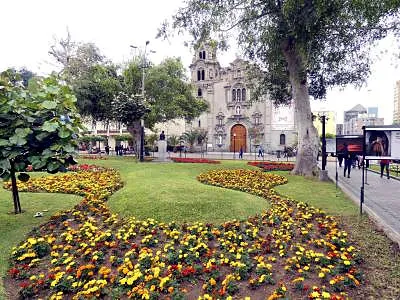 Miraflores Central Park, a park in Lima, Peru