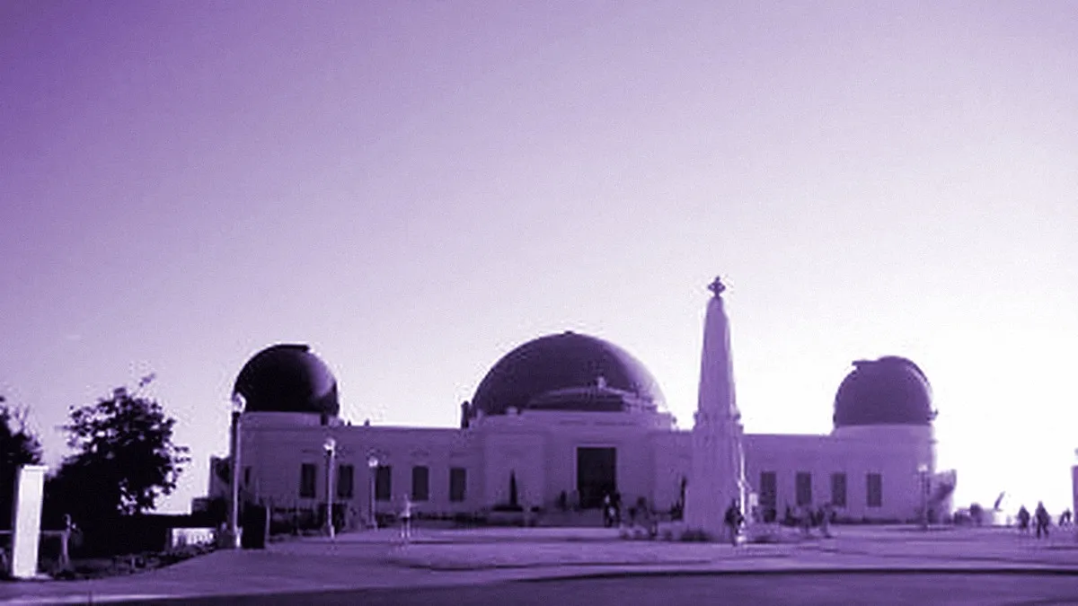 Los Angeles, United States — panoramic view of Griffith Observatory