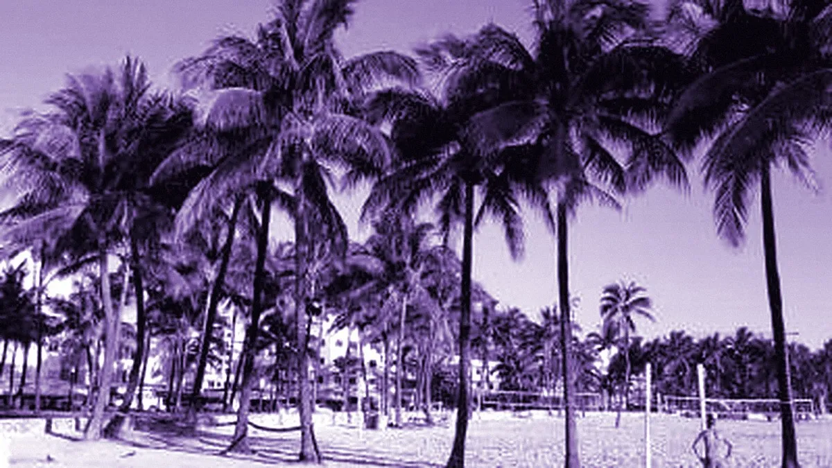 Miami, United States — panoramic view of Lummus Park Beach