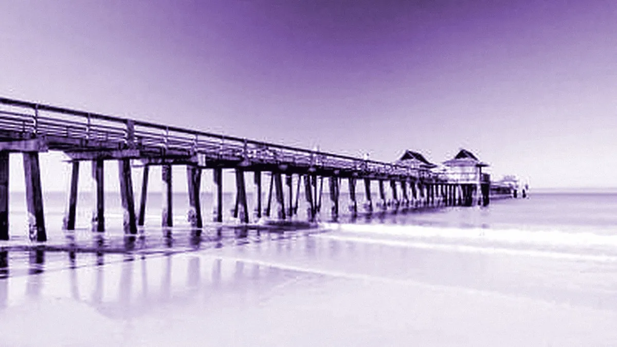 Naples, United States — panoramic view of Naples Pier
