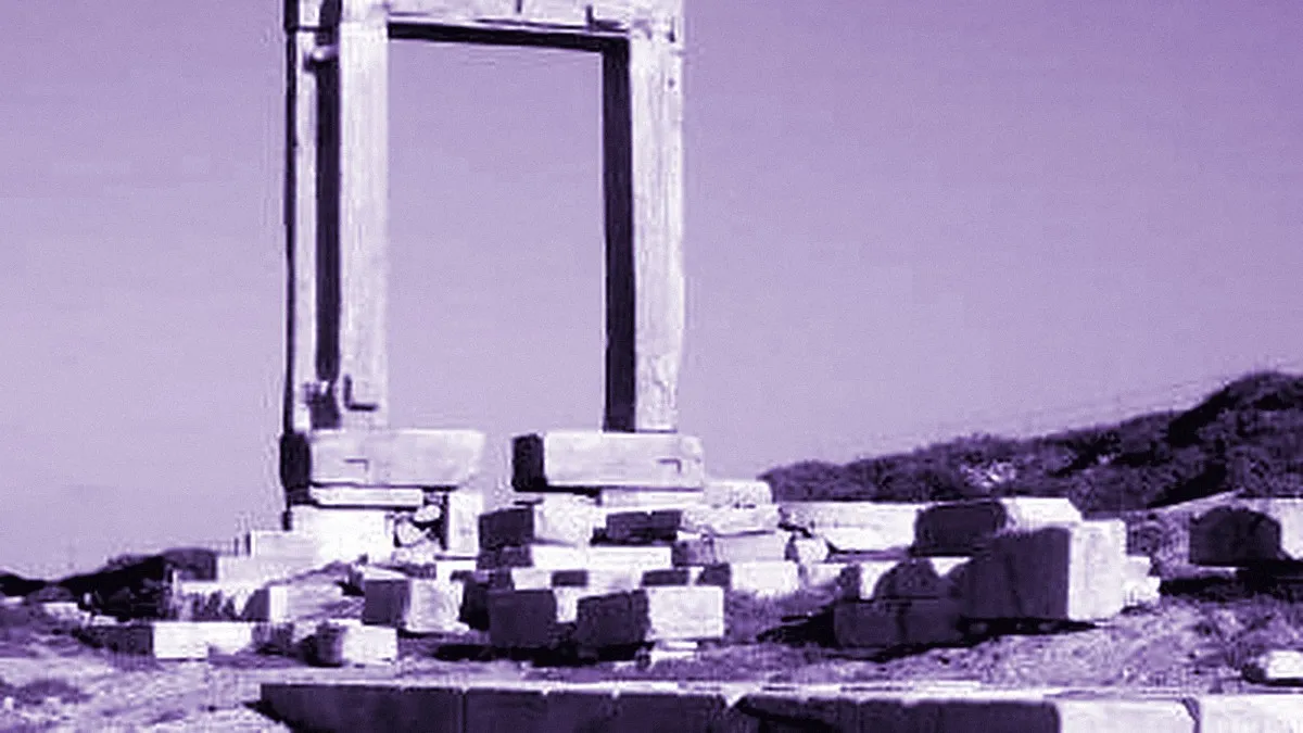 Naxos, Greece — panoramic view of Temple of Apollo