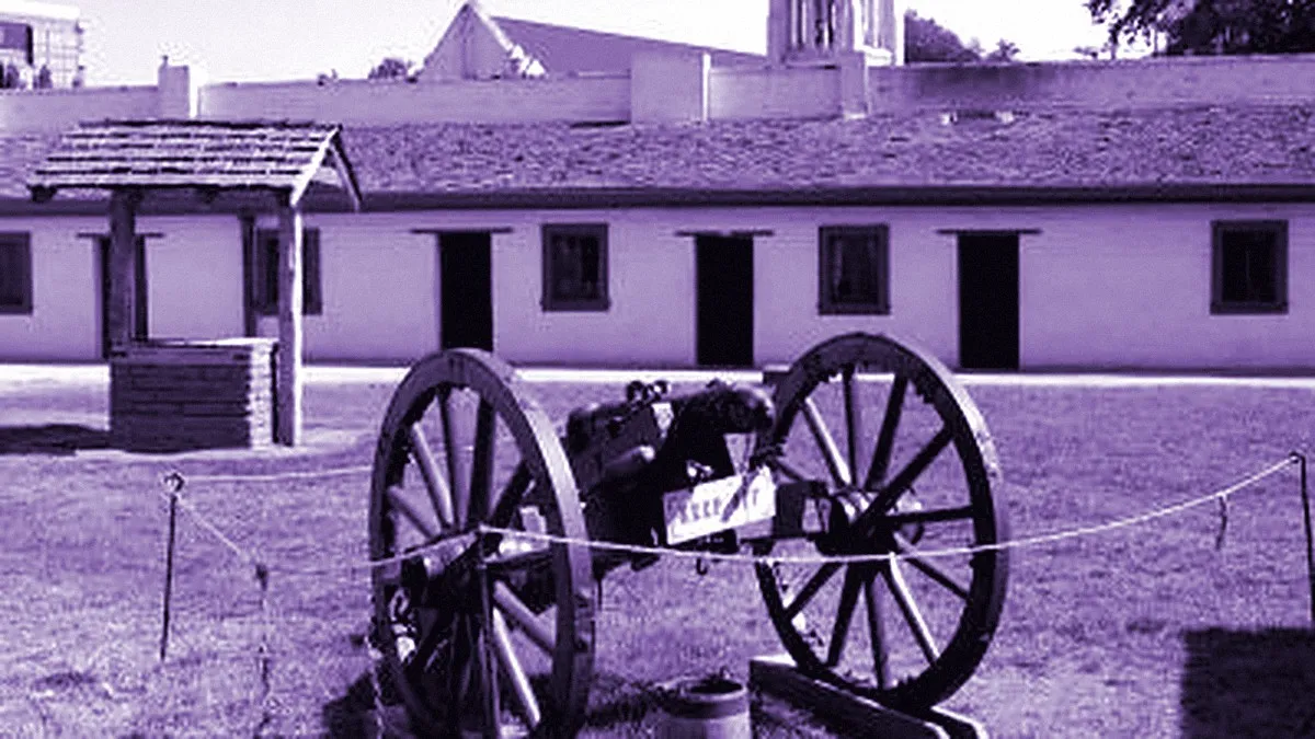 Sacramento, United States — panoramic view of Sutter's Fort