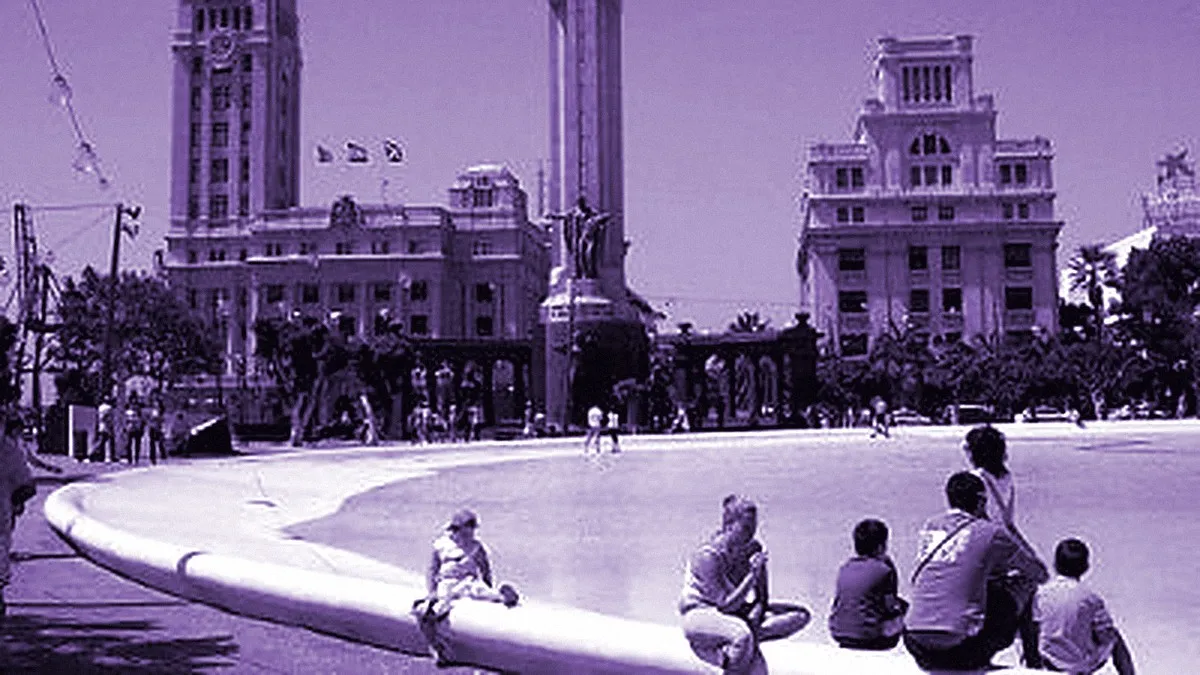 Santa Cruz de Tenerife, Spain — panoramic view of Spain Square