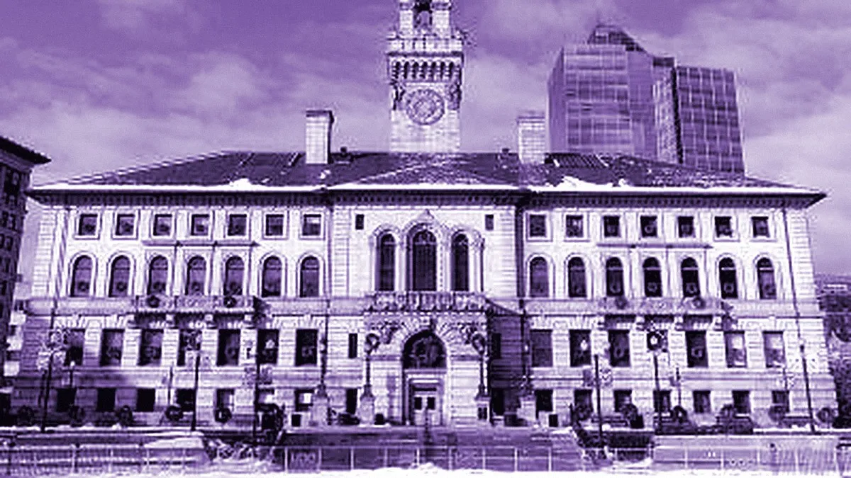 Worcester, United States — panoramic view of Worcester City Hall